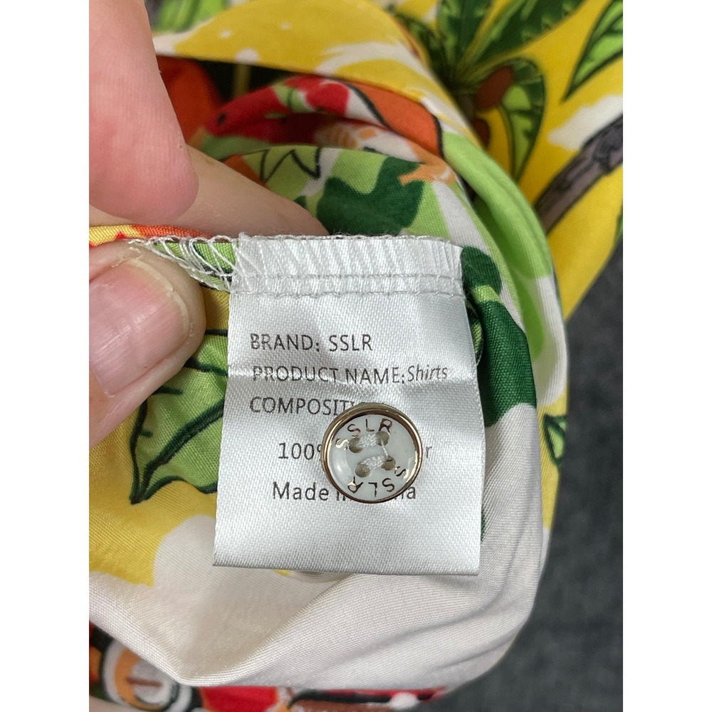 SSLR Christmas Hawaiian Shirt Mens Small Yellow Excellent Surfing Santa Reindeer - Picture 13 of 13